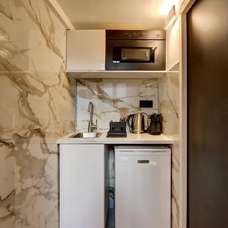 366 Legendre - Superb In *